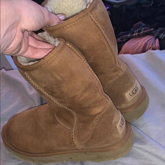 Very good waterproof uggs - Picture 1 of 4